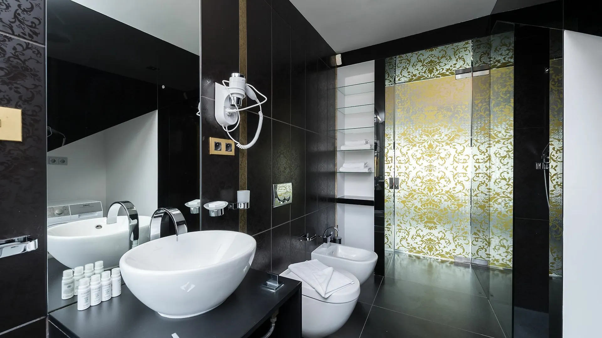 Empirent Gold Street Apartments Praga 0*,